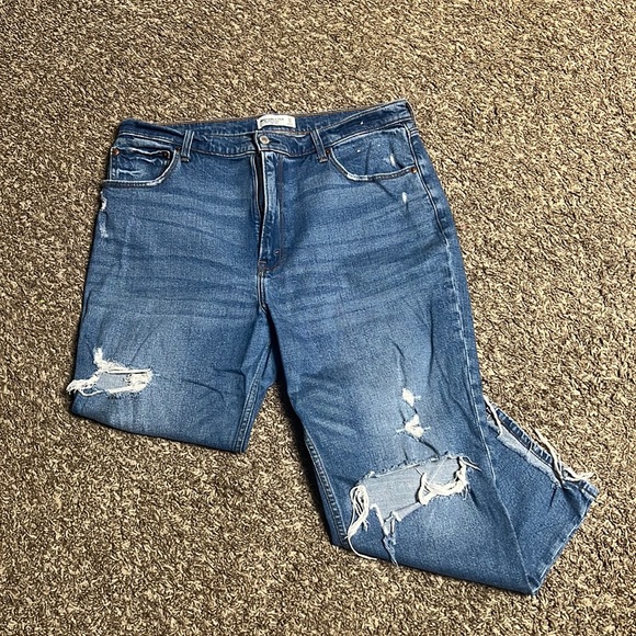 Abercrombie & Fitch Denim - Abercrombie Ankle Straight Ulta High Rise Jeans